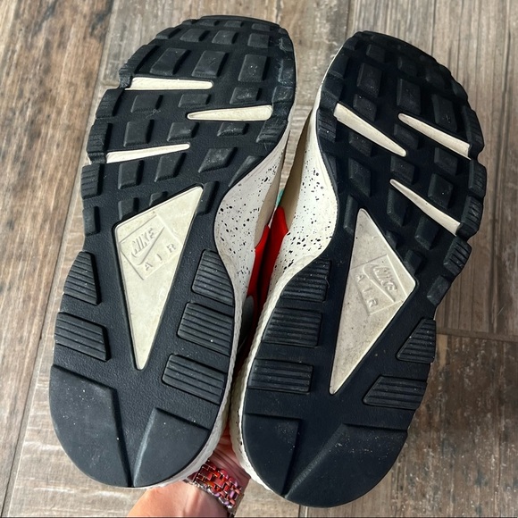 Nike Air Huarache Run Premium Desert Ore - Picture 6 of 10